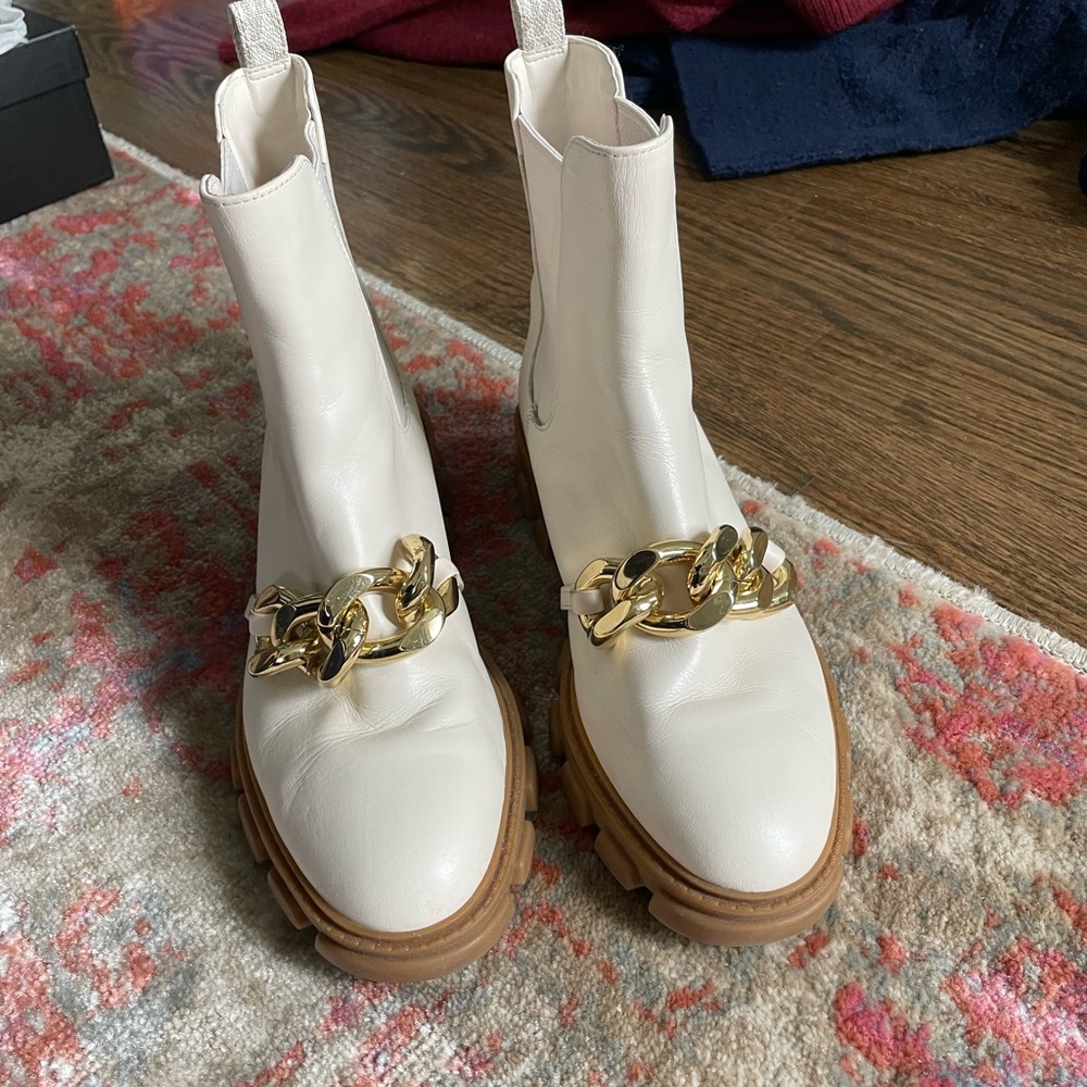 Michael Kors - Women's White Leather Boots with Gold Chain
